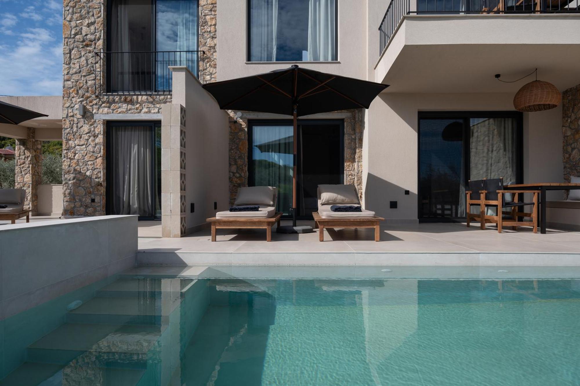 Olivera Suites Sarti Exteriör bild